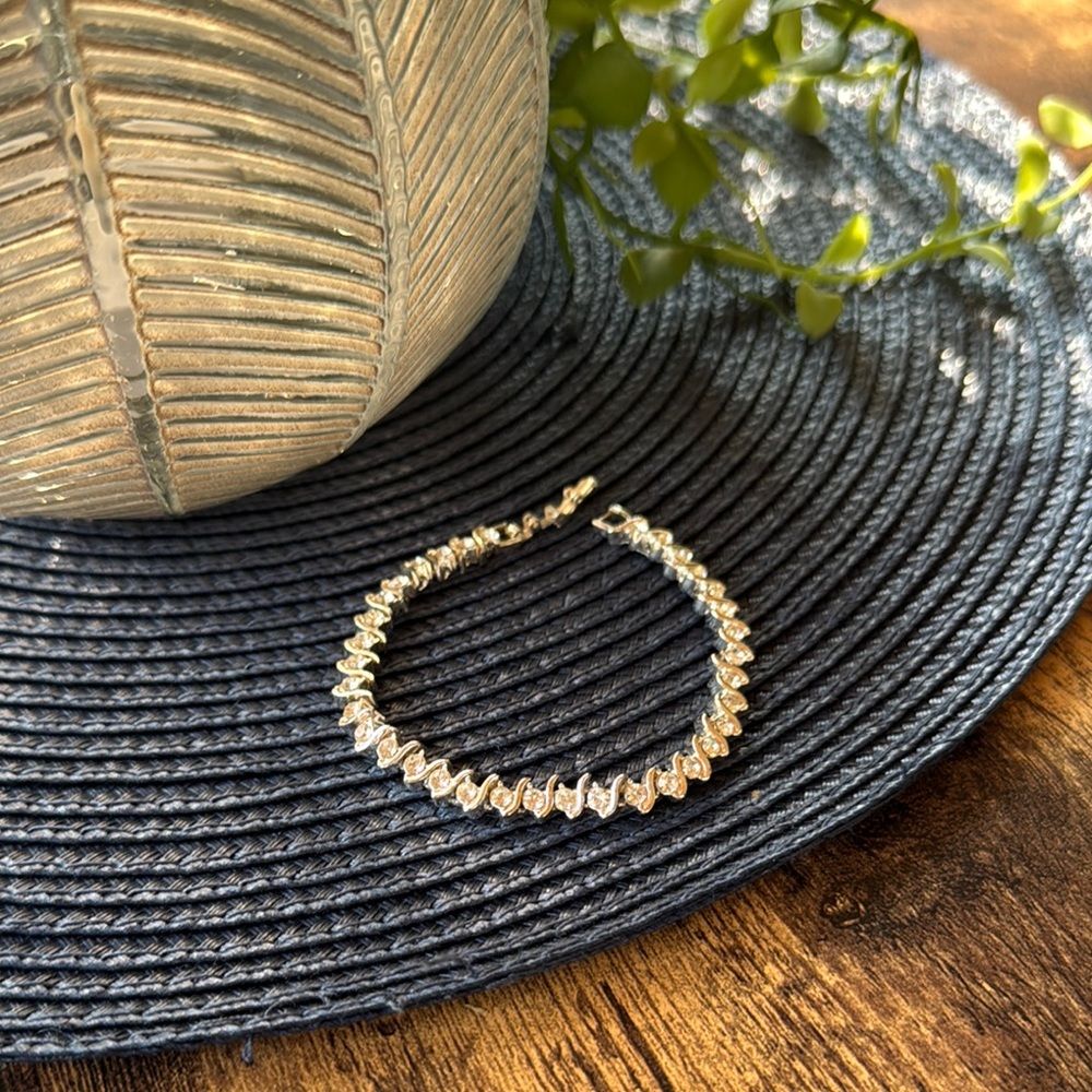 Elegant Silver Bracelet